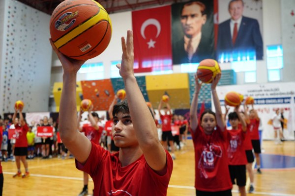 Samsun'da yaz ve engelsiz spor okulları açıldı