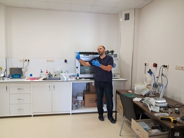 OMÜ KİTAM uygulamalı cihaz eğitimlerini sürdürüyor