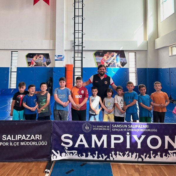 Salıpazarı'nda güreşçilerde yoğun tempo