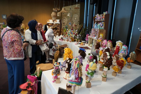 Samsun'da kadınların el emeği ürünler sergilendi