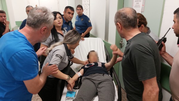 Samsun'da eşini bıçakladı aynı bıçakla intihar etti