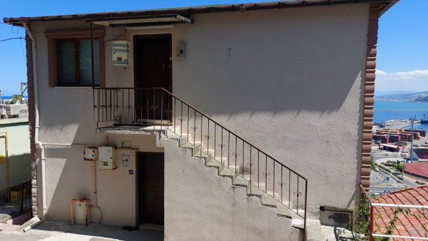 Samsun'da eşini bıçakladı aynı bıçakla intihar etti