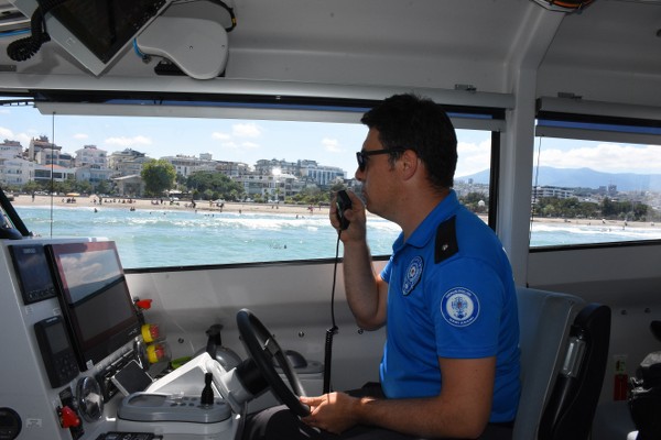 Samsun Emniyeti boğulmalara karşı vatandaşı havadan, karadan ve denizden uyardı