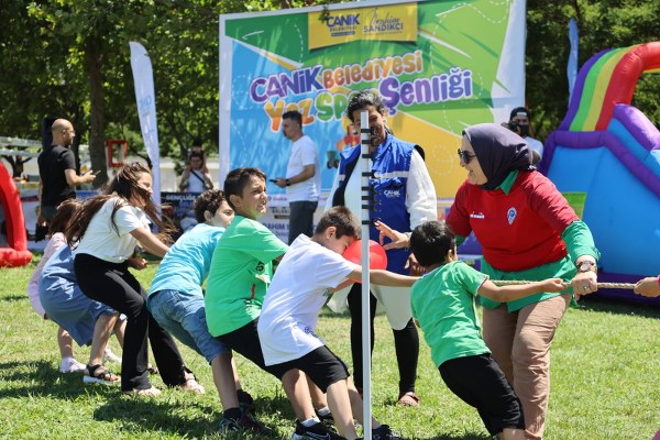 Canik'te çocuklar sporla buluştu Yaz Spor Şenliği coşkusu