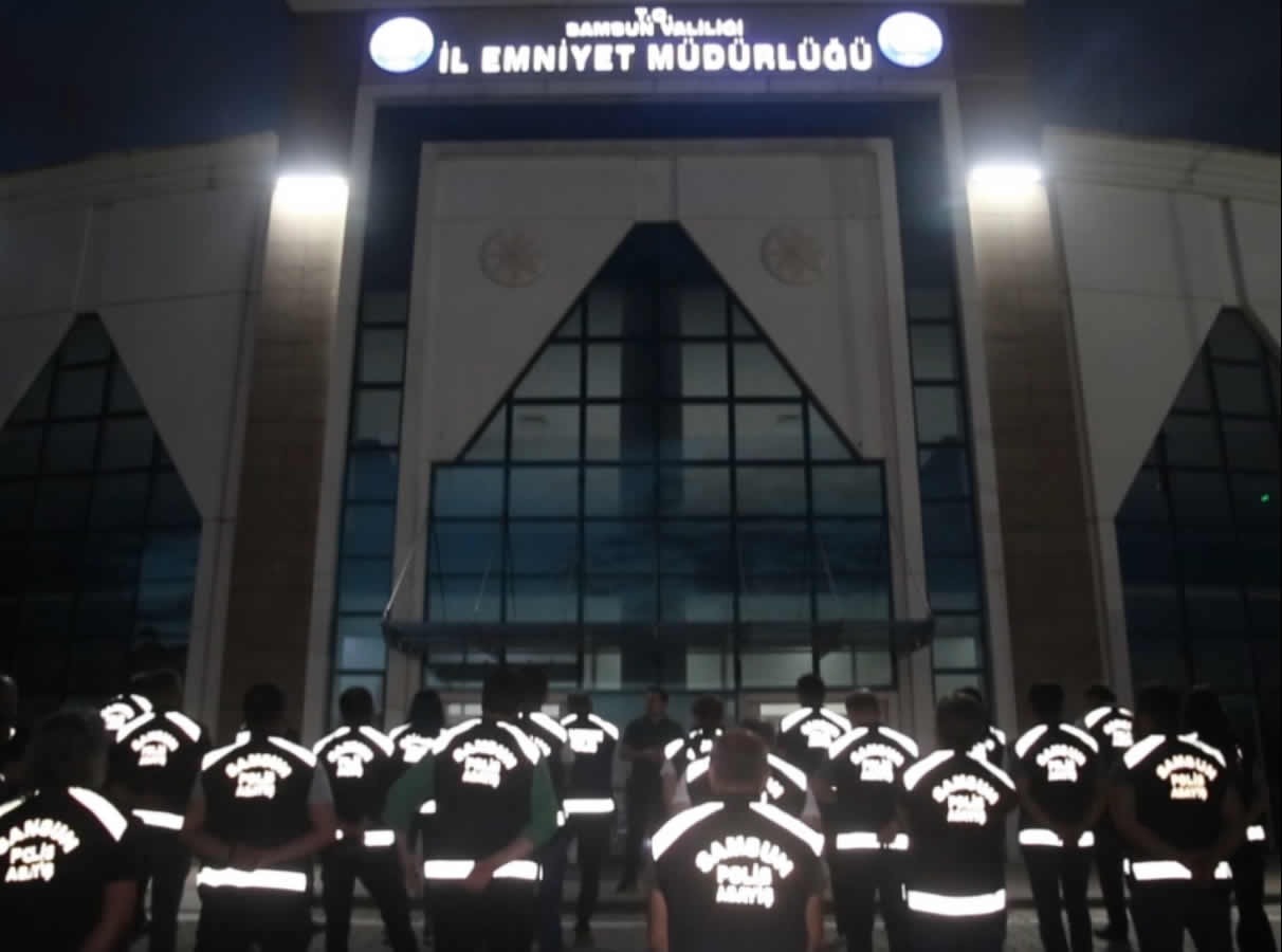 Samsun'da dolandırıcılık çetesi enselendi! 10 kişi gözaltında