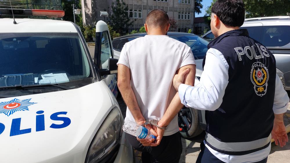 Samsun'da annesini bıçaklayan şahıs tutuklandı