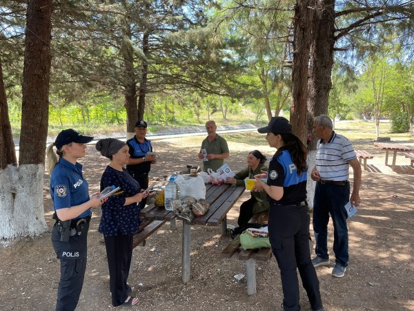 Samsun'da polisten 1145 vatandaşa güvenlik bilgilendirmesi