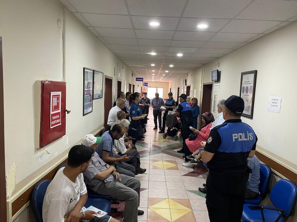 Samsun'da polisten 1145 vatandaşa güvenlik bilgilendirmesi