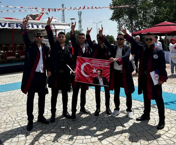 OMÜ'de Bozkurtlu mezuniyet