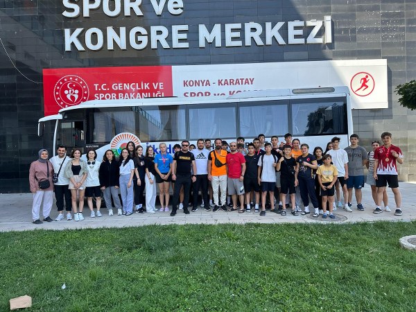 İlkadım Belediyespor Kick Boks Takımı Konya'dan zaferle döndü
