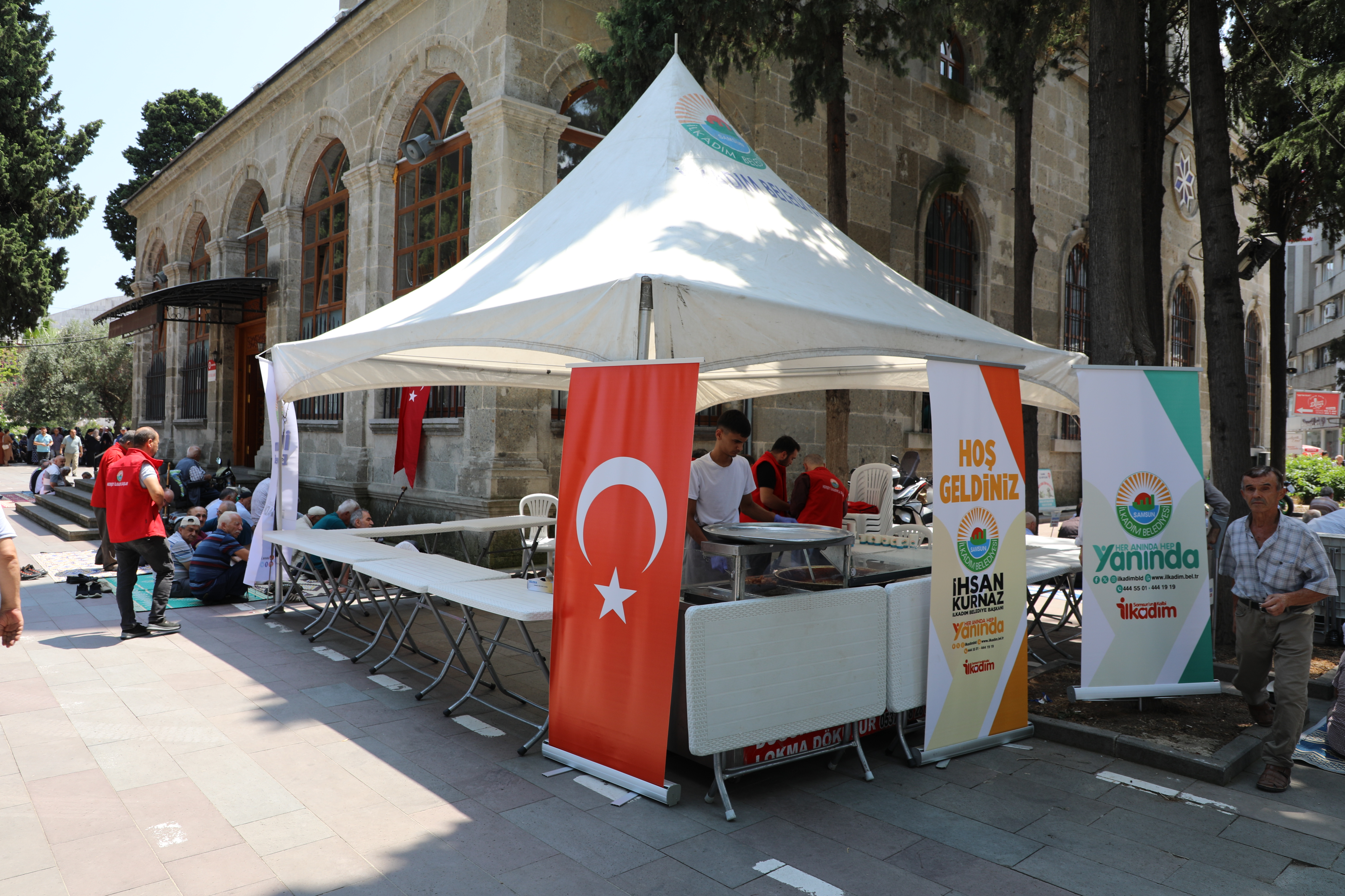 Samsun'da İlkadım Belediyesi'nden 15 Temmuz anısına lokma ikramı