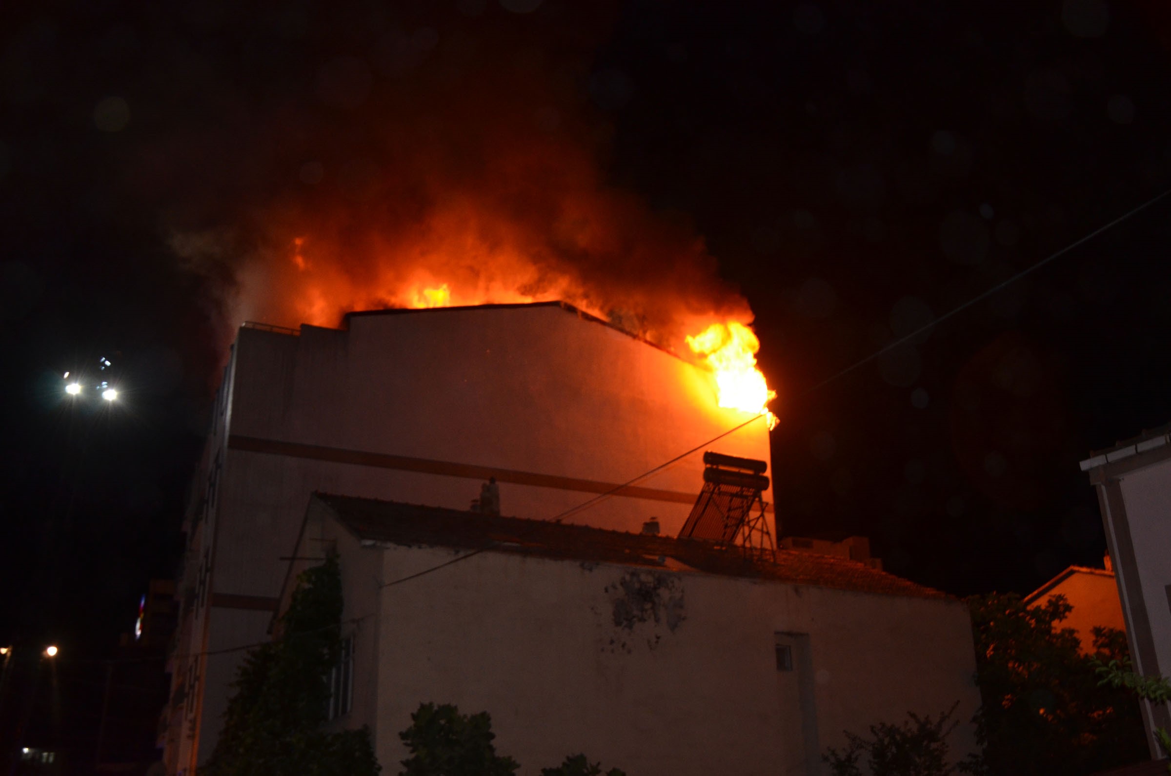 Bafra'da korkutan yangın