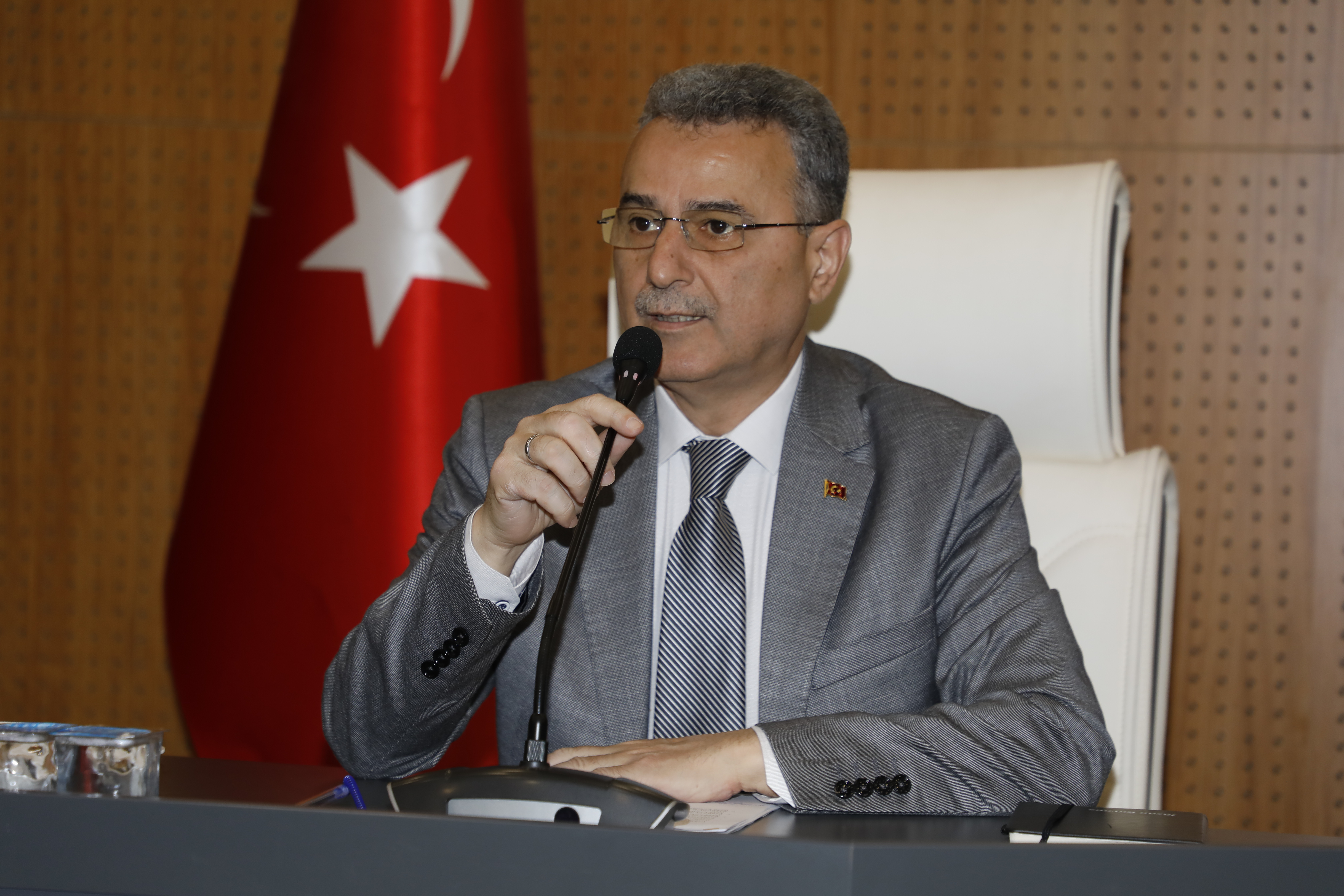 İlkadım Belediyesi acı günde de vatandaşların yanında