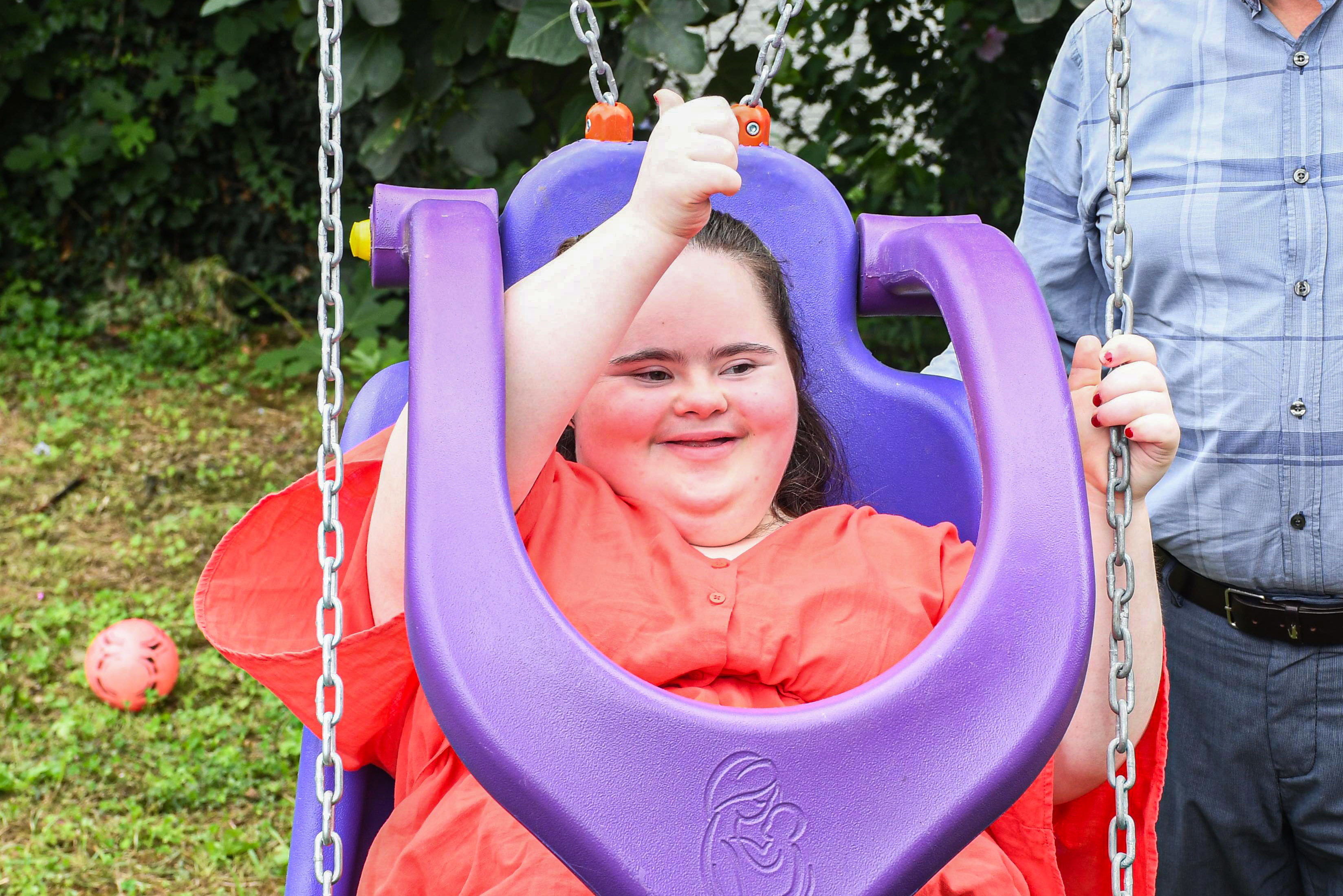 Samsun'da Terme Belediye Başkanı Şenol Kul Down Sendromlu Zeynep'in yüzünü güldürdü