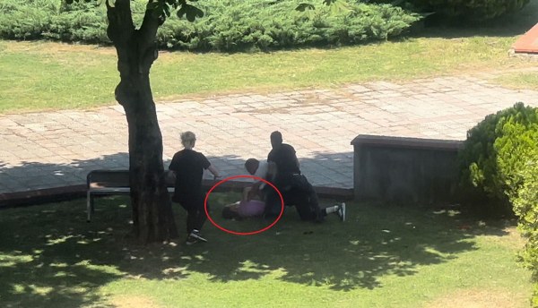 Samsun'da boşanma aşamasındaki eşini boğmaya çalıştı