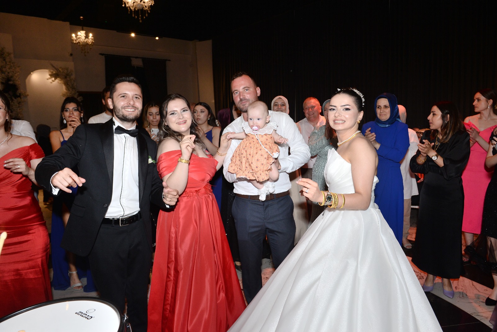 Betül ve Yunus Emre mutluluğa adım attı