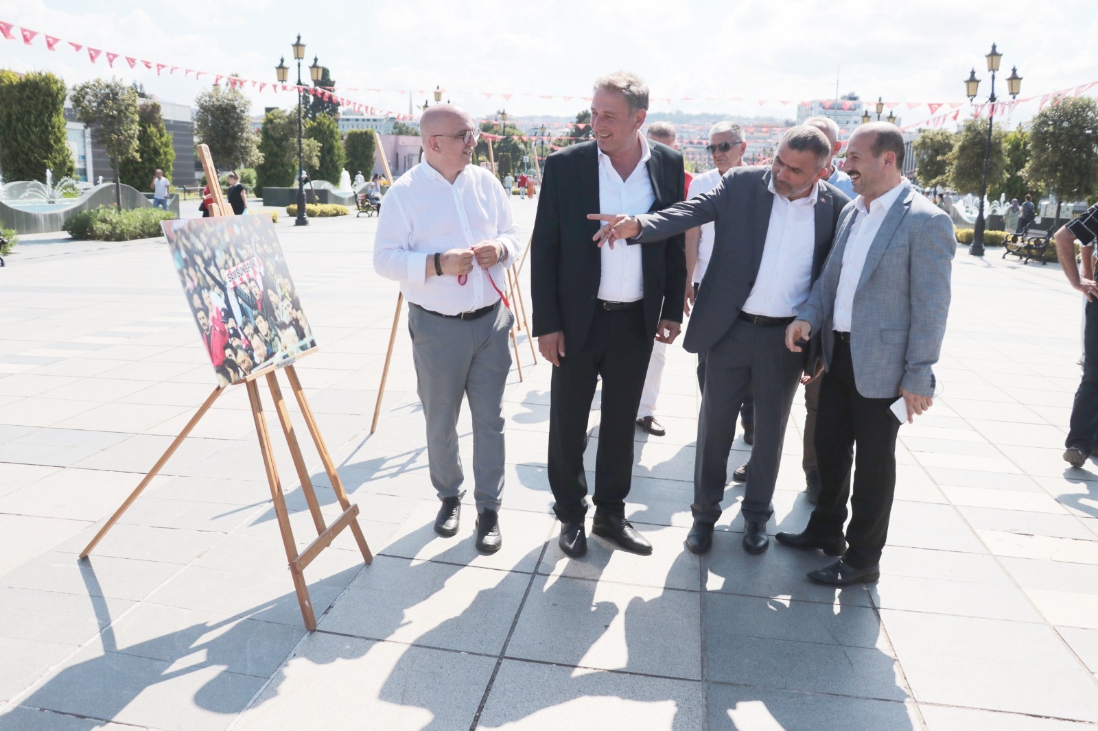 Samsun'da TSYD Samsunspor sergisine yoğun ilgi