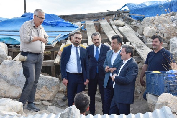 Vezirköprü'de 3 bin yıllık fındık bulundu