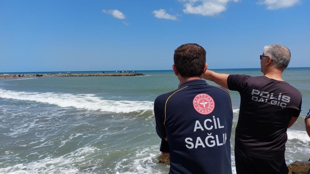 Samsun'da denizde aile dramı