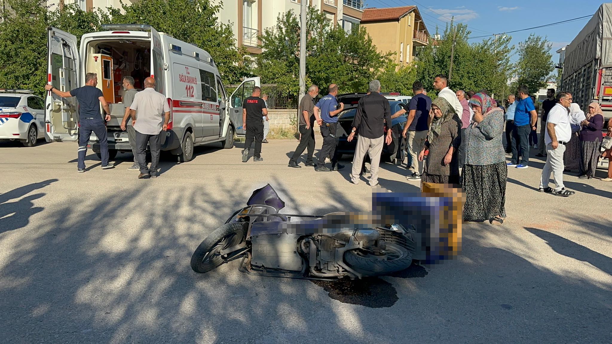 Aksaray’da kuryelik yapan A.K. geçirdiği kazada aracın altına sıkıştı