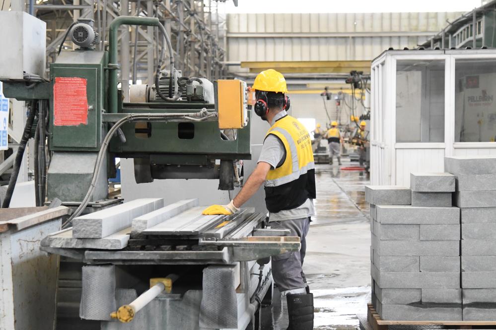 Samsun'da doğal taşlar sanatla buluşuyor