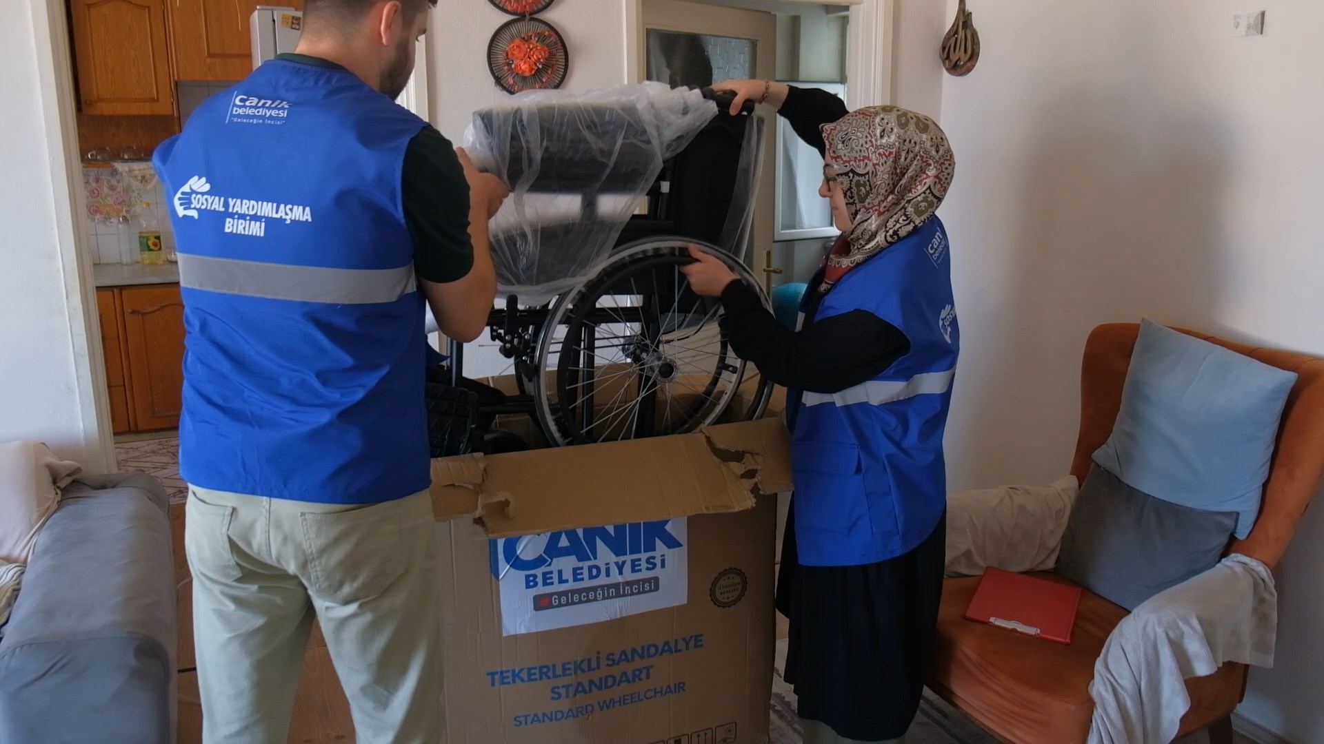 Canik'te binlerce kişiye sosyal destek yardımı