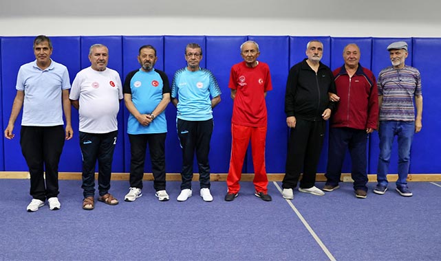 Samsun’da 78 yaşındaki Şahin Dursun takım kaptanı