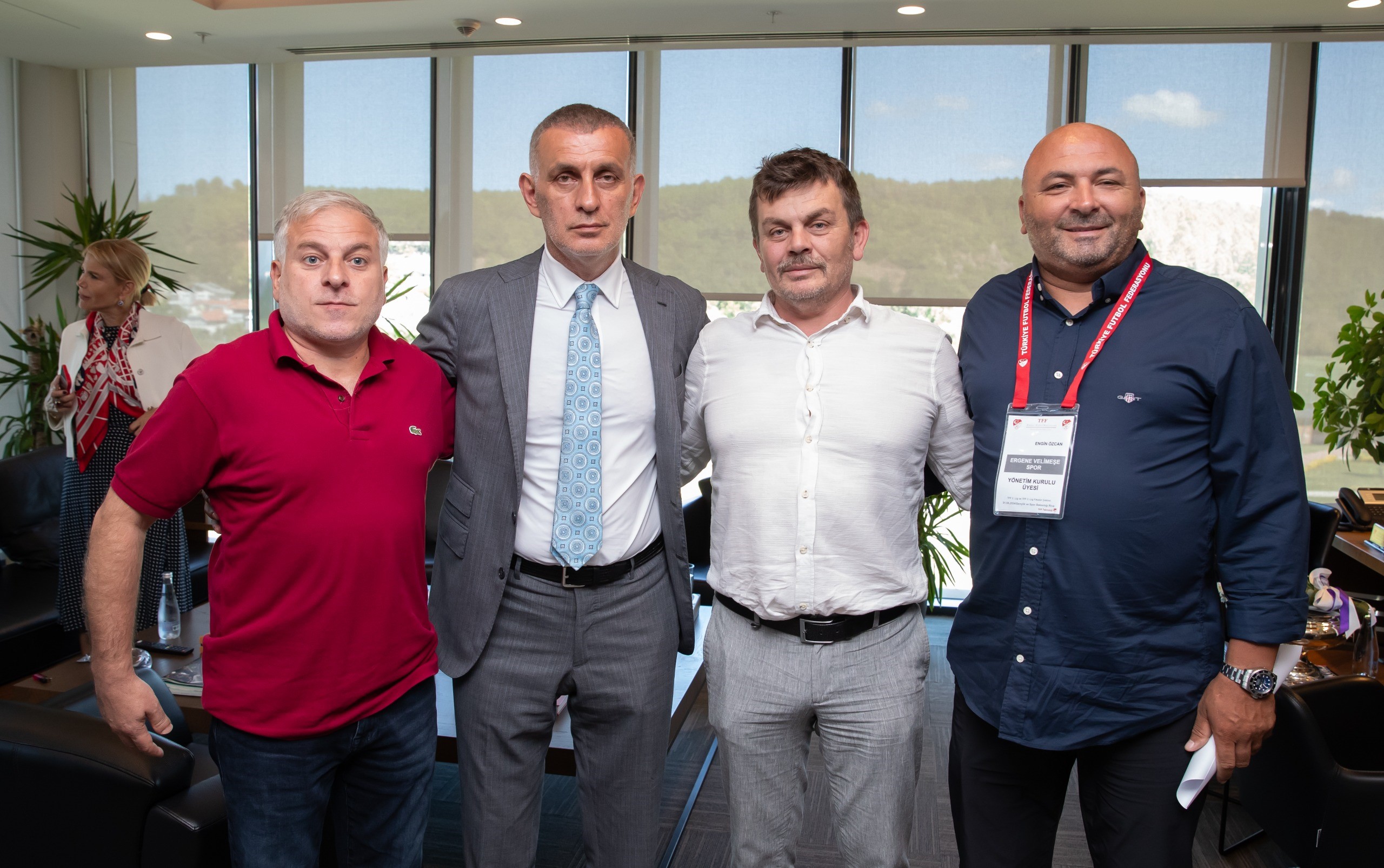 TFF 2. ve 3. Lig kulüp başkanlarından TFF Başkanı Hacıosmanoğlu'na ziyaret