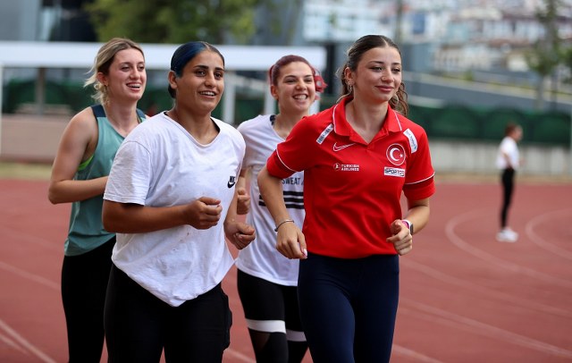 Samsun'dan 4 sporcu Paris 2024 Paralimpik Oyunları'nda Türkiye'yi temsil edecek
