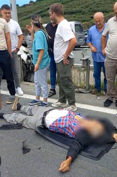 Rize'de, trafik kazasında yaralanan Ahmet Erdal Tavukçuoğlu, hayatını kaybetti
