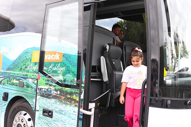 Samsun'da turizm otobüsleri yola koyuldu