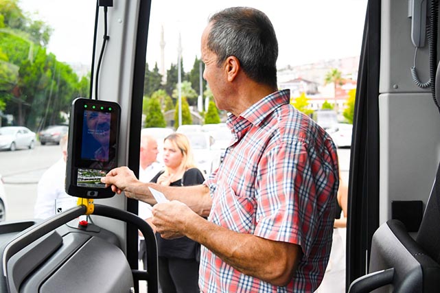 Samsun'da turizm otobüsleri yola koyuldu