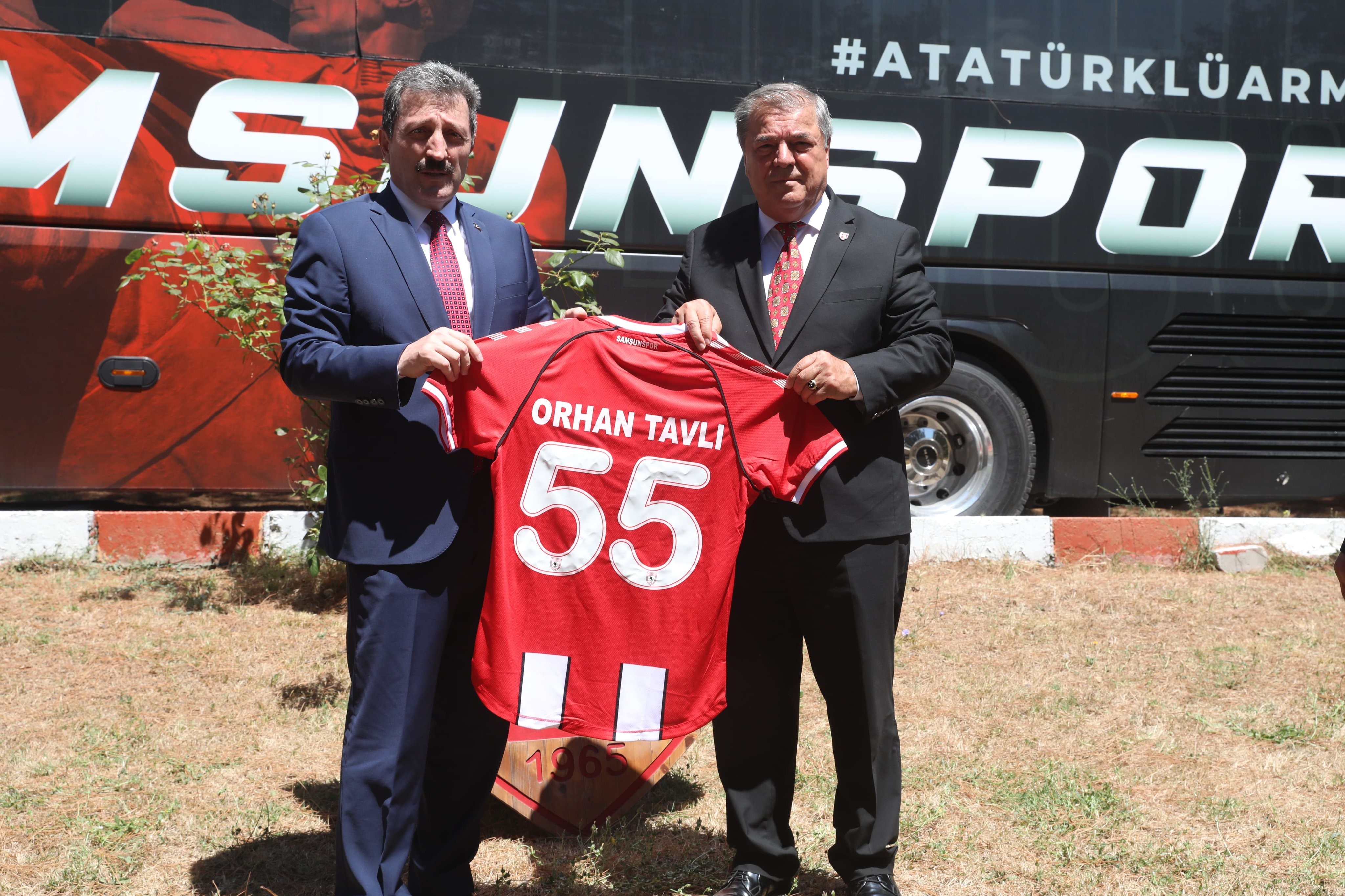 Samsun Valisi Tavlı ve Başkan Doğan'dan Samsunspor'a moral ziyareti