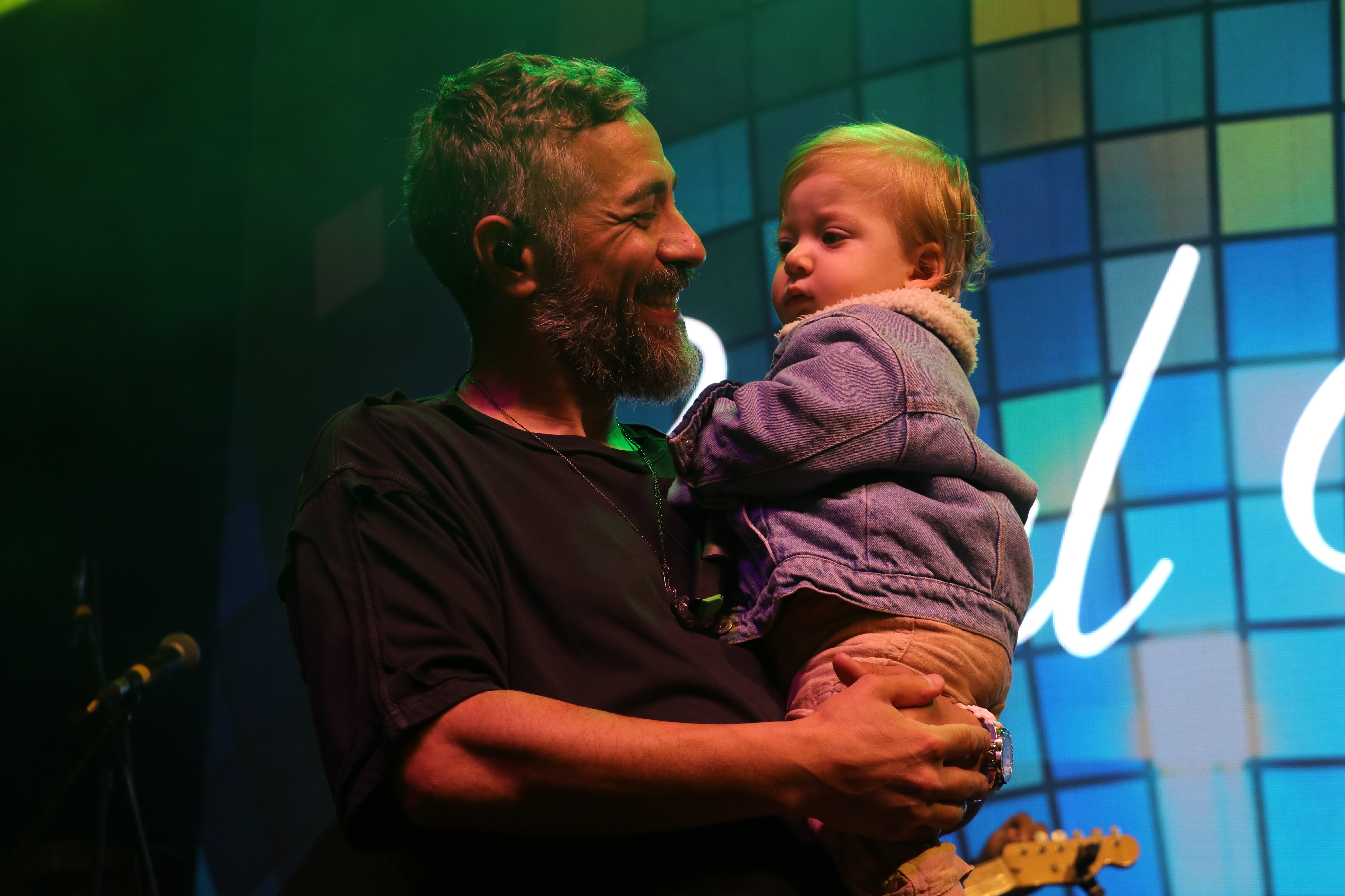 Amasya'da Resul Dindar sevenleriyle buluştu