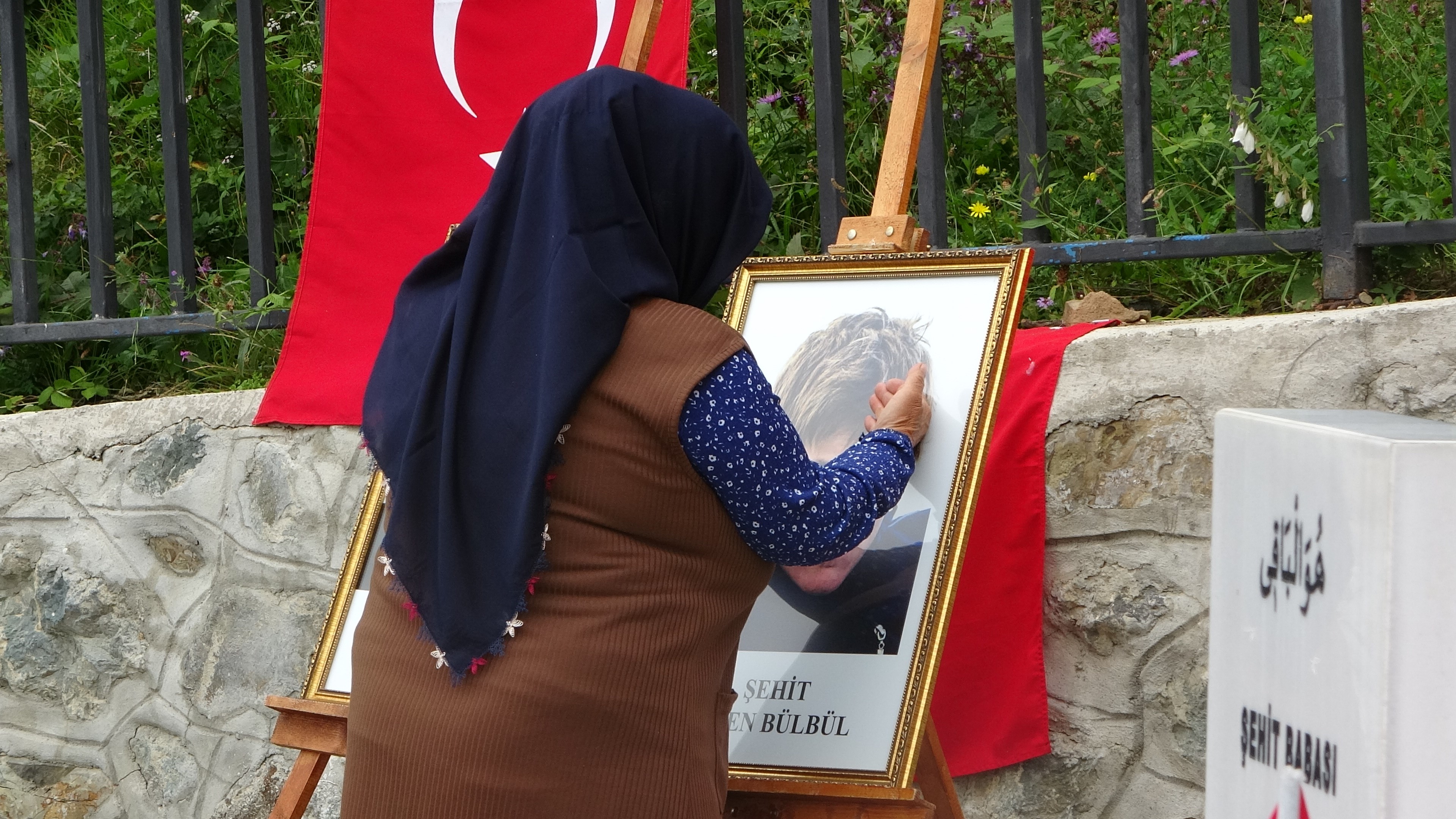 Eren Bülbül ölümün 7. yıldönümünde gözyaşları ve dualarla anıldı