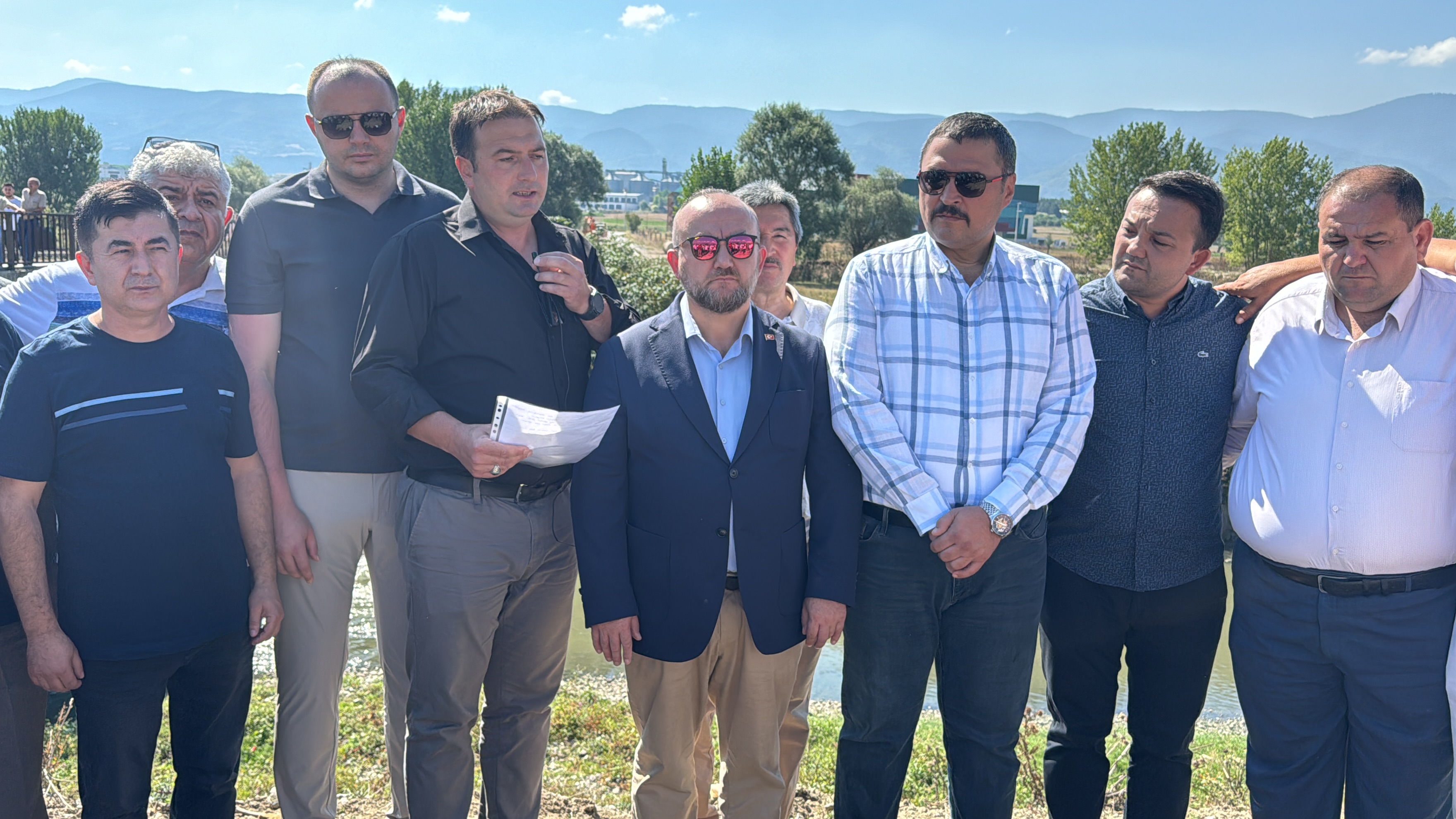 Bolu'da köylülerden Büyüksu Deresi eylemi