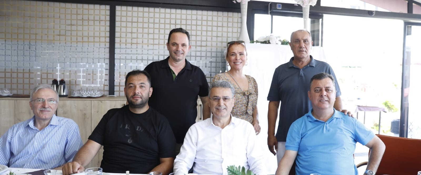 İhsan Kurnaz meclis üyeleriyle buluştu