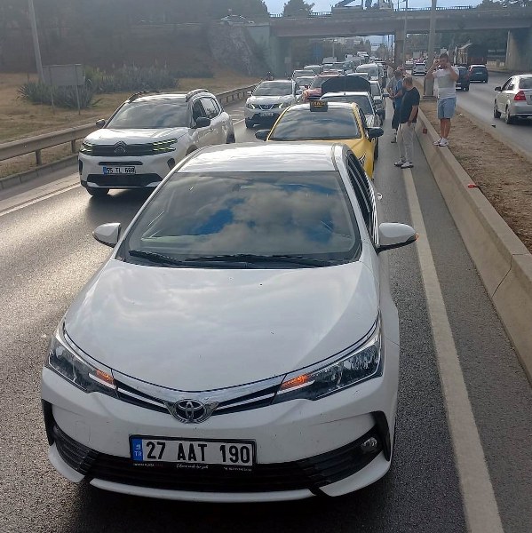 Samsun'da zincirleme trafik kazası 5 araç birbirine girdi