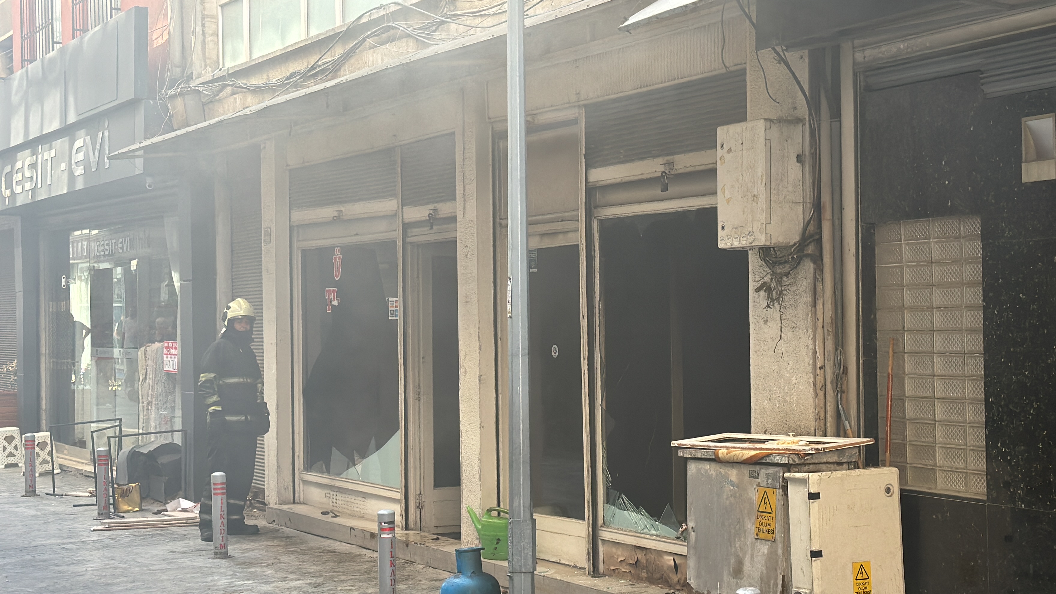 Samsun'da iş yeri yandı! Sahibinin yüreği sızladı