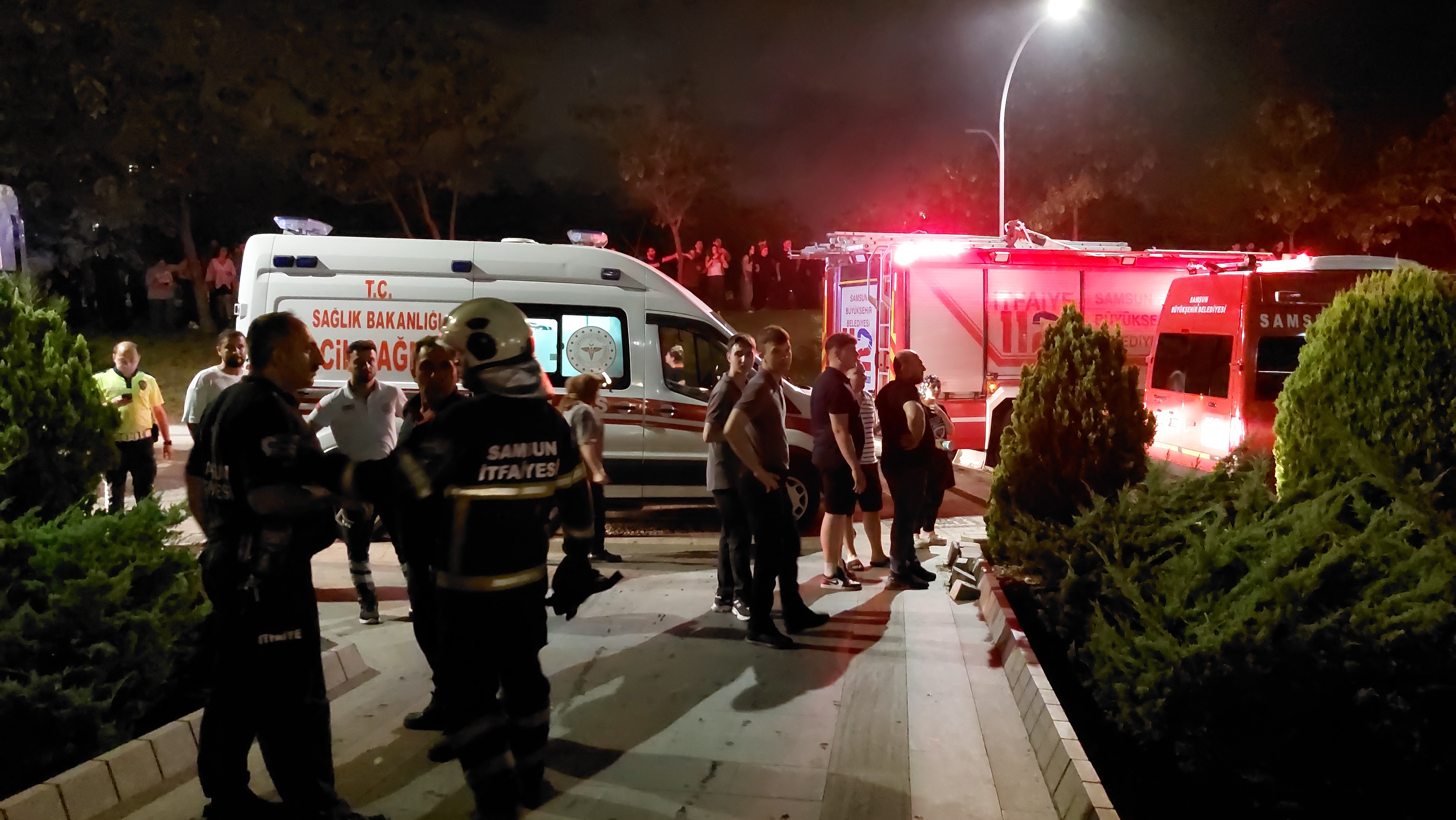 Samsun'un İlkadım ilçesinde restoran yangını korkuttu