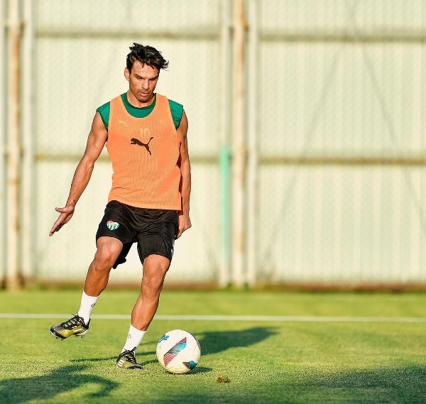 Samsunsporlu futbolcunun o yorumu transfer iddialarına sebep oldu