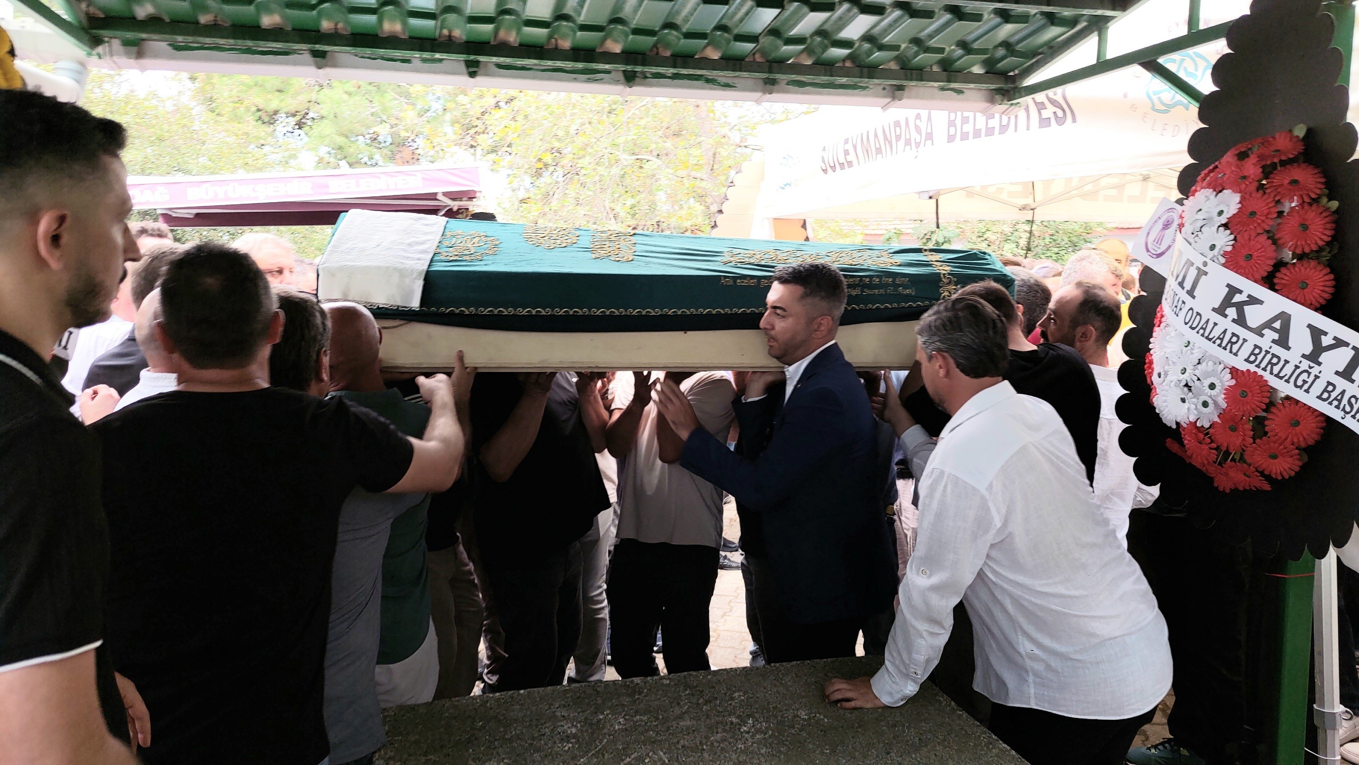 Silahlı saldırıya uğrayan CHP’li Mustafa Can Ekiciler hayatını kaybetti.