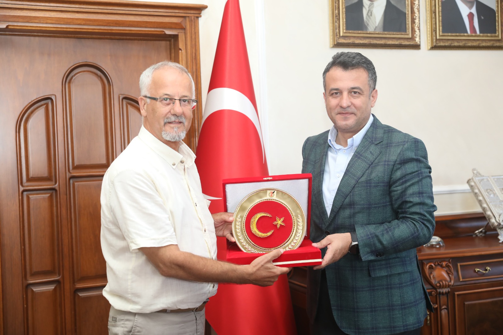 Gazetecilerden Başkan Doğan'a ziyaret