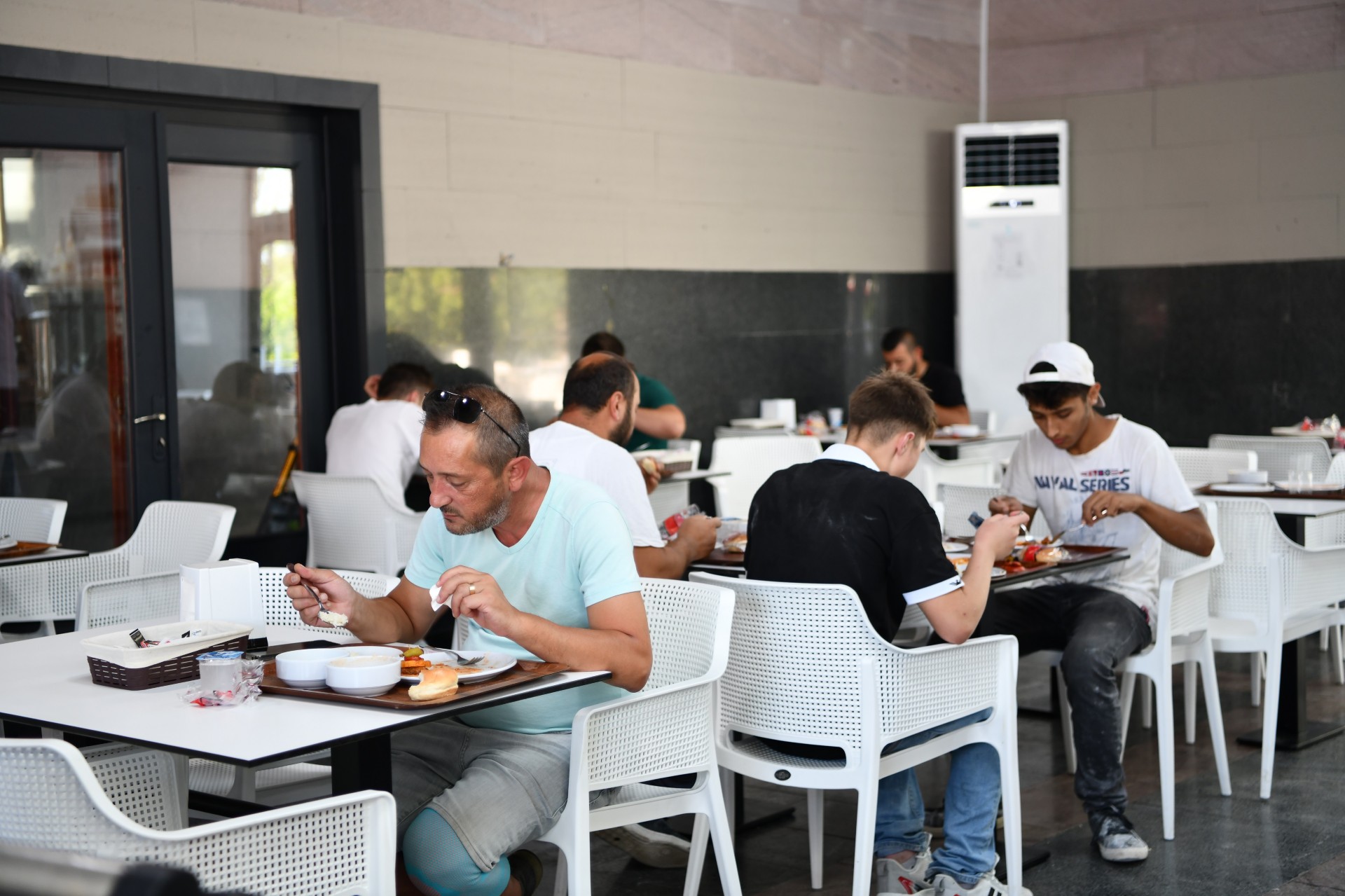 Samsun'da 153 Restoranlar binlerce kişiye hizmet verdi