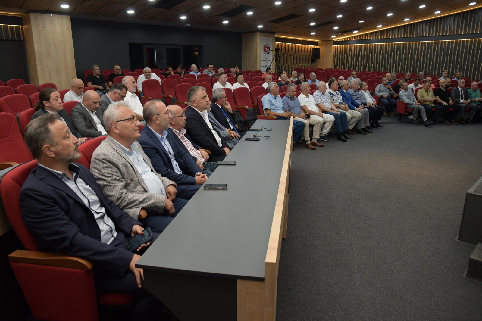 KOBİ ve reel sektörün sorunları Yılmaz’a aktarıldı