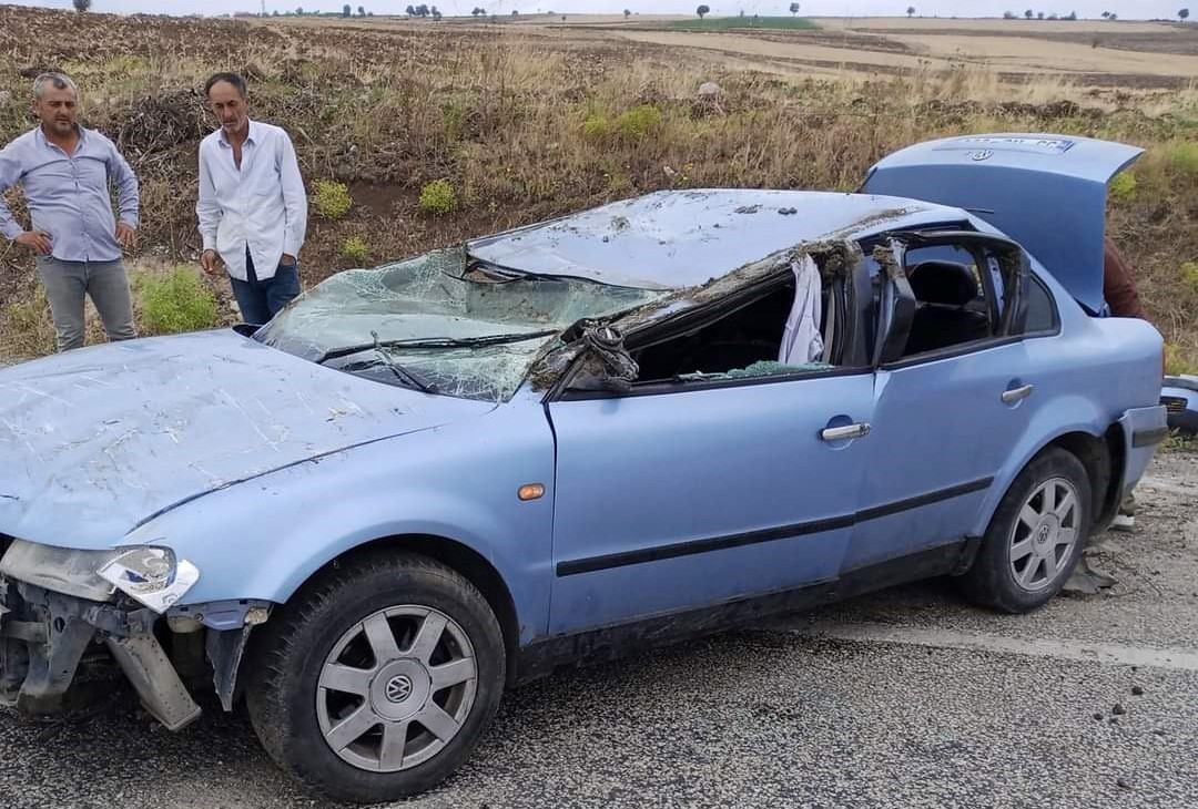 Samsun'da otomobil takla attı! 3 kişi yaralandı