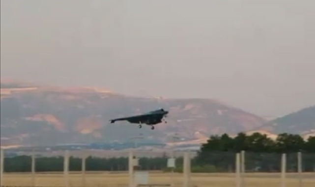 ANKA III'ün ilk mühimmatlı uçuşu başarıyla tamamlandı