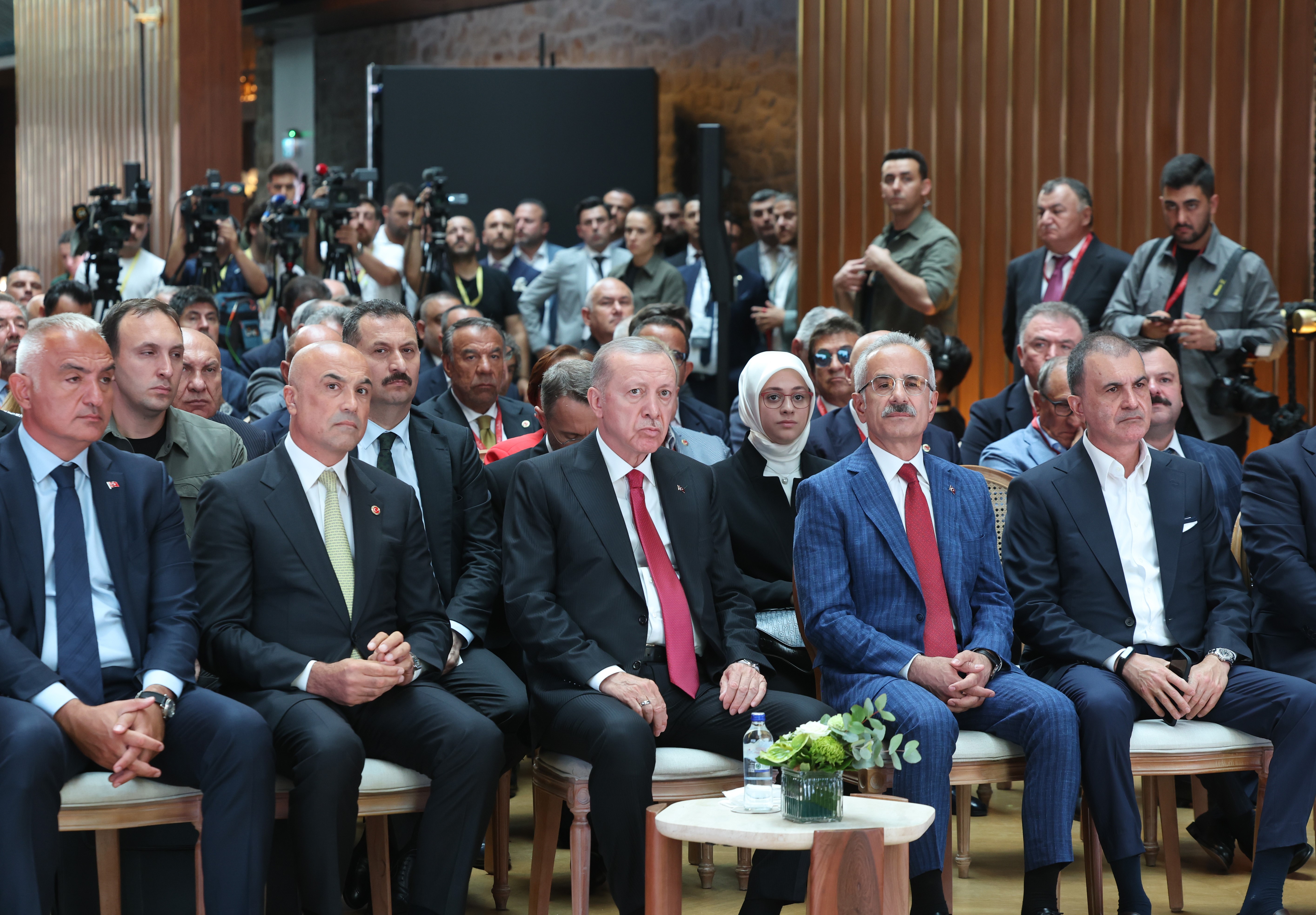 Cumhurbaşkanı Erdoğan: Türkiye turizmde rekordan rekora koşuyor