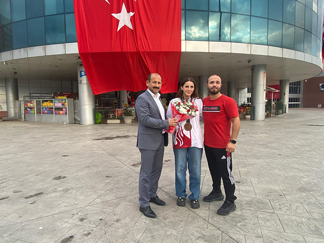 Samsun'dan dünya üçüncüsü iki sporcu!