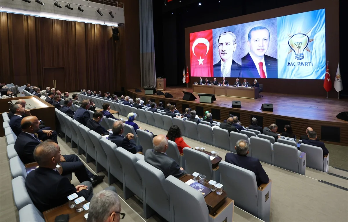 AK Parti'de kongre süreci başladı Erdoğan imzayı attı